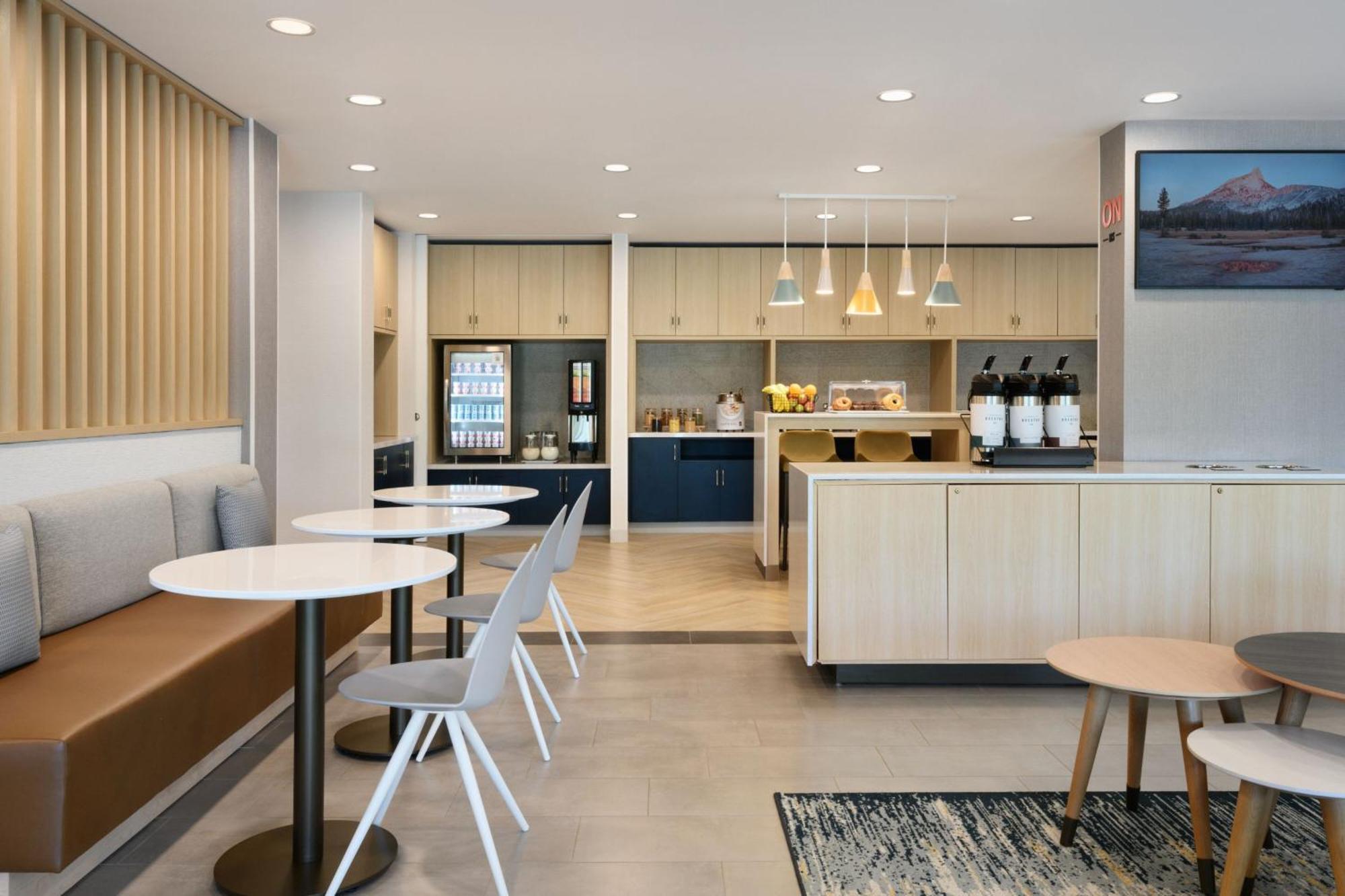 Towneplace Suites By Marriott Oxford Al Екстериор снимка